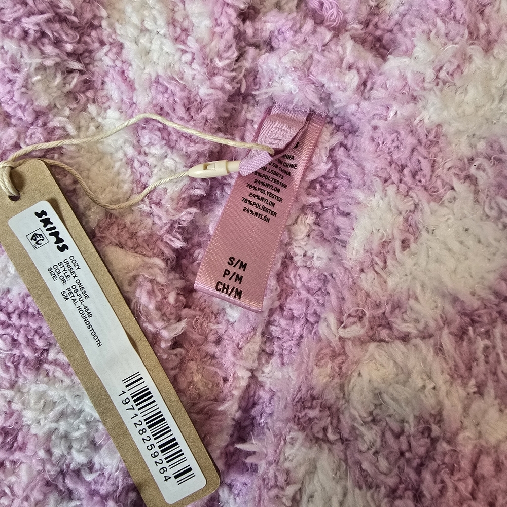 SKIMS Cozy Knit Unisex Onesie in the limited edition "Petal Houndstooth" S/M - Picture 5 of 10